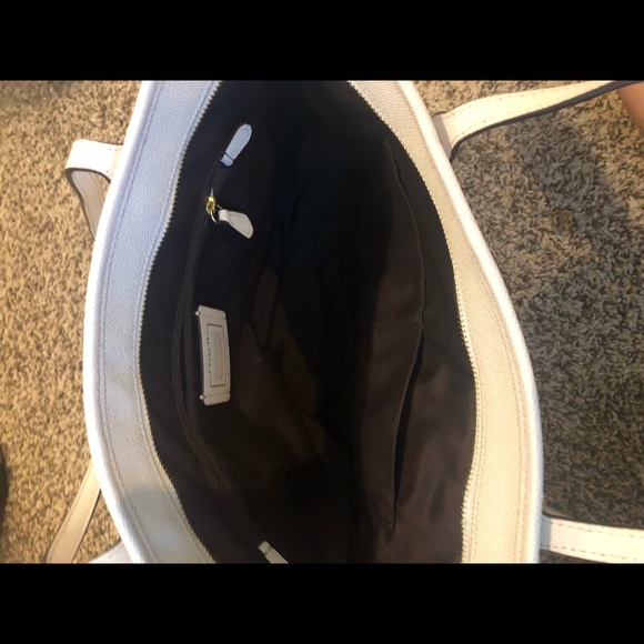 Coach - Picture 2 of 3